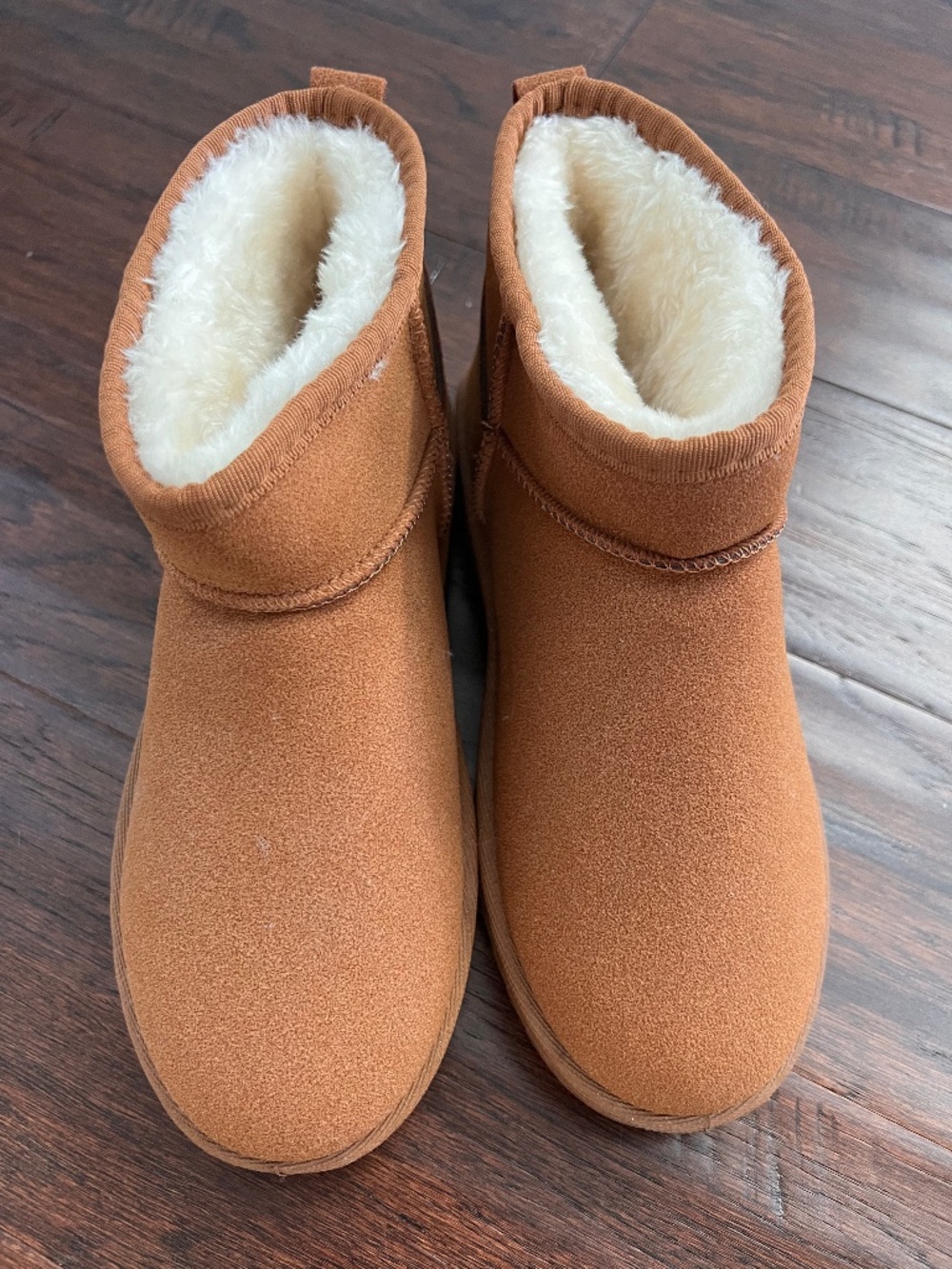 Fleece Lined Chunky Platform Mini Boots Size 40 (Women's 9)